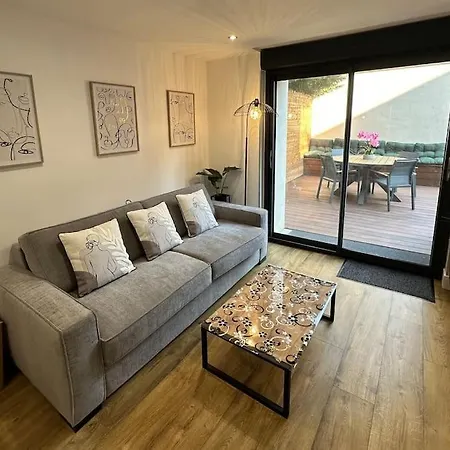 アパート Le Briand 4etoiles Thermal Cosy Avec Terrasse Wifi ナンシー